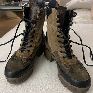 Louis Vuitton Laureate Platform Desert Boot